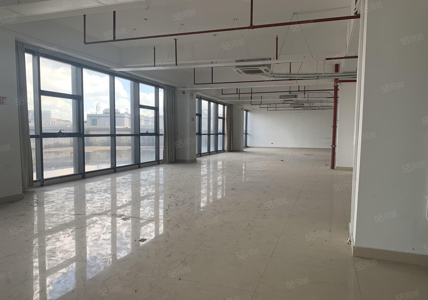 龙华新区大浪原房东独院6480平实际面积厂房出租，可分