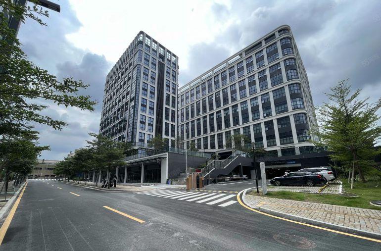 可分租，龙华新建厂房楼上1500平精装修办公室仓库厂房出租