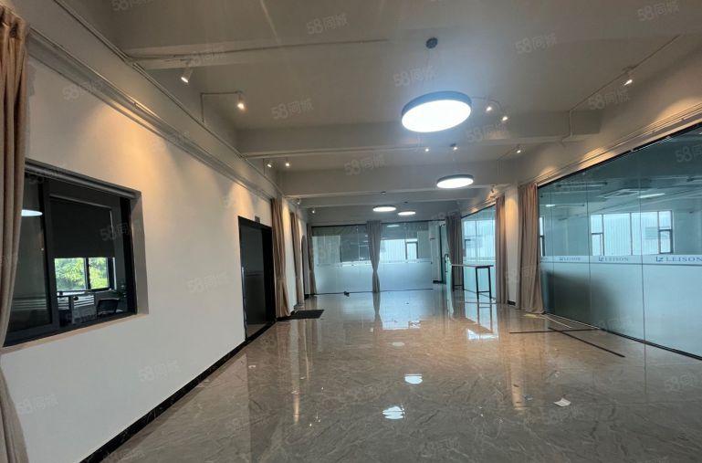 龙华原房东精装修1000平方办公室厂房超大空地租金含税低价租