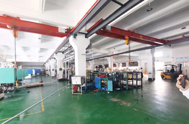 龙华大浪原房东工业园新出一楼二楼2250平厂房出租大小可分租