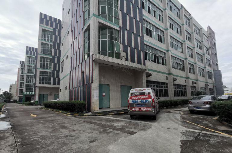 龙华大浪1000平原房东精装修红本厂房出租地铁口附近交通便利