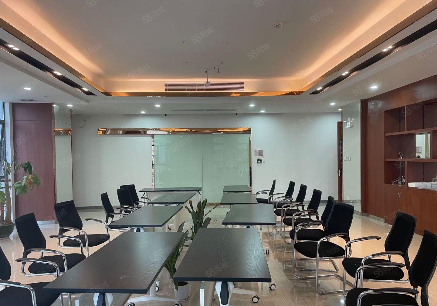 大浪高新科技园，整层3000平，精装厂房带无尘车间，交通方便