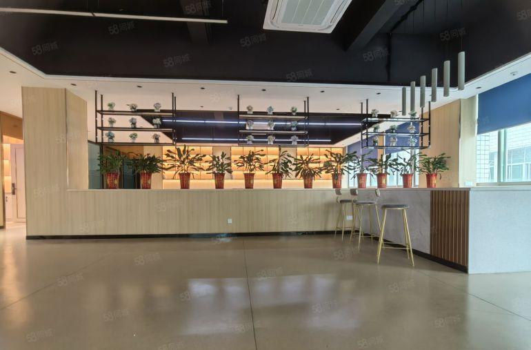 龙华清湖地铁站豪华装修电商园办公室厂房出租1000平仓库出租