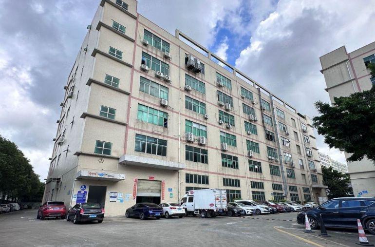 龙华民治地铁口原房东厂房一楼2500平高6米近高速口可进大车