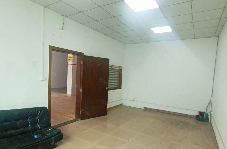 民治万众城精装修厂房一楼420平 1加1格局