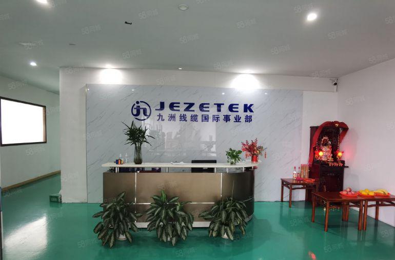 观澜大水坑精装修厂房出租1200平方，原房东大型园区实际面积