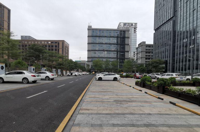 龙华地铁口精装办公电商智能产业园3000平大小可分租拎包入住