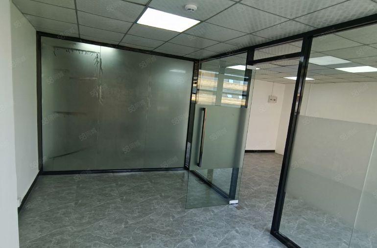 龙华大浪商业中心附近精装修厂房86平带隔间出租