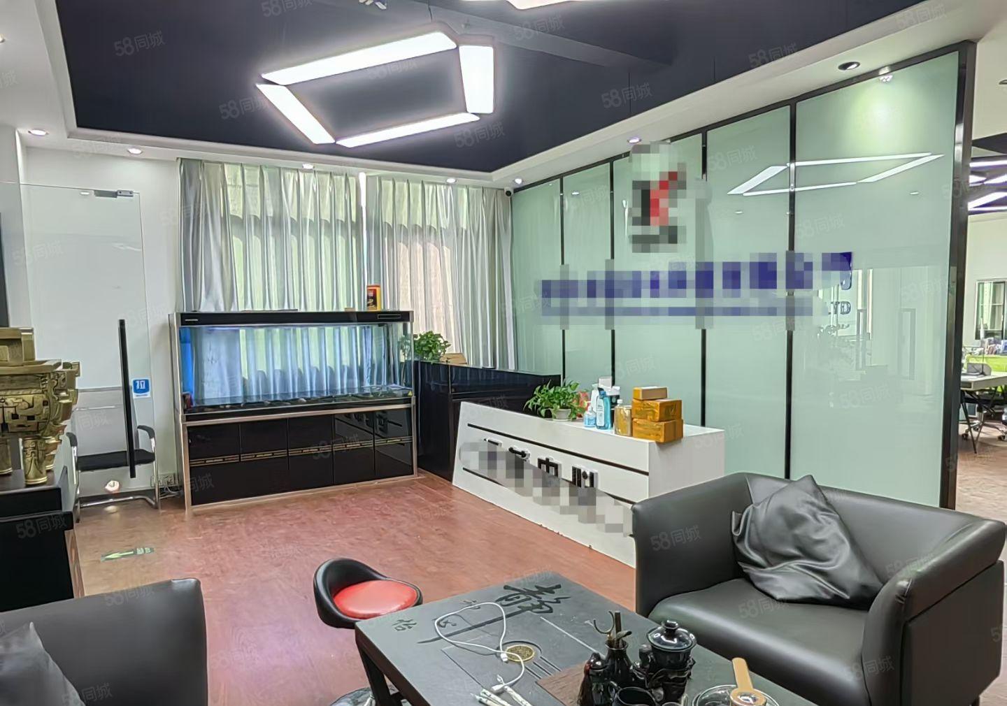 龙华阳台东地铁站附近楼上800平精装标准厂房出租