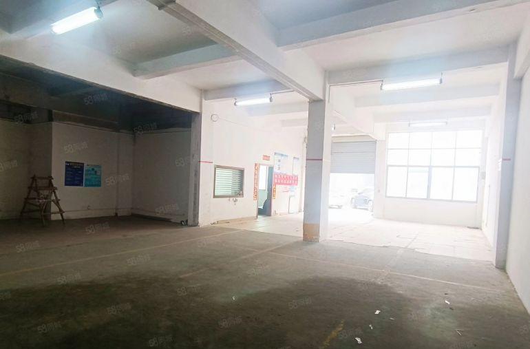 民治万众城精装修厂房一楼420平 1加1格局