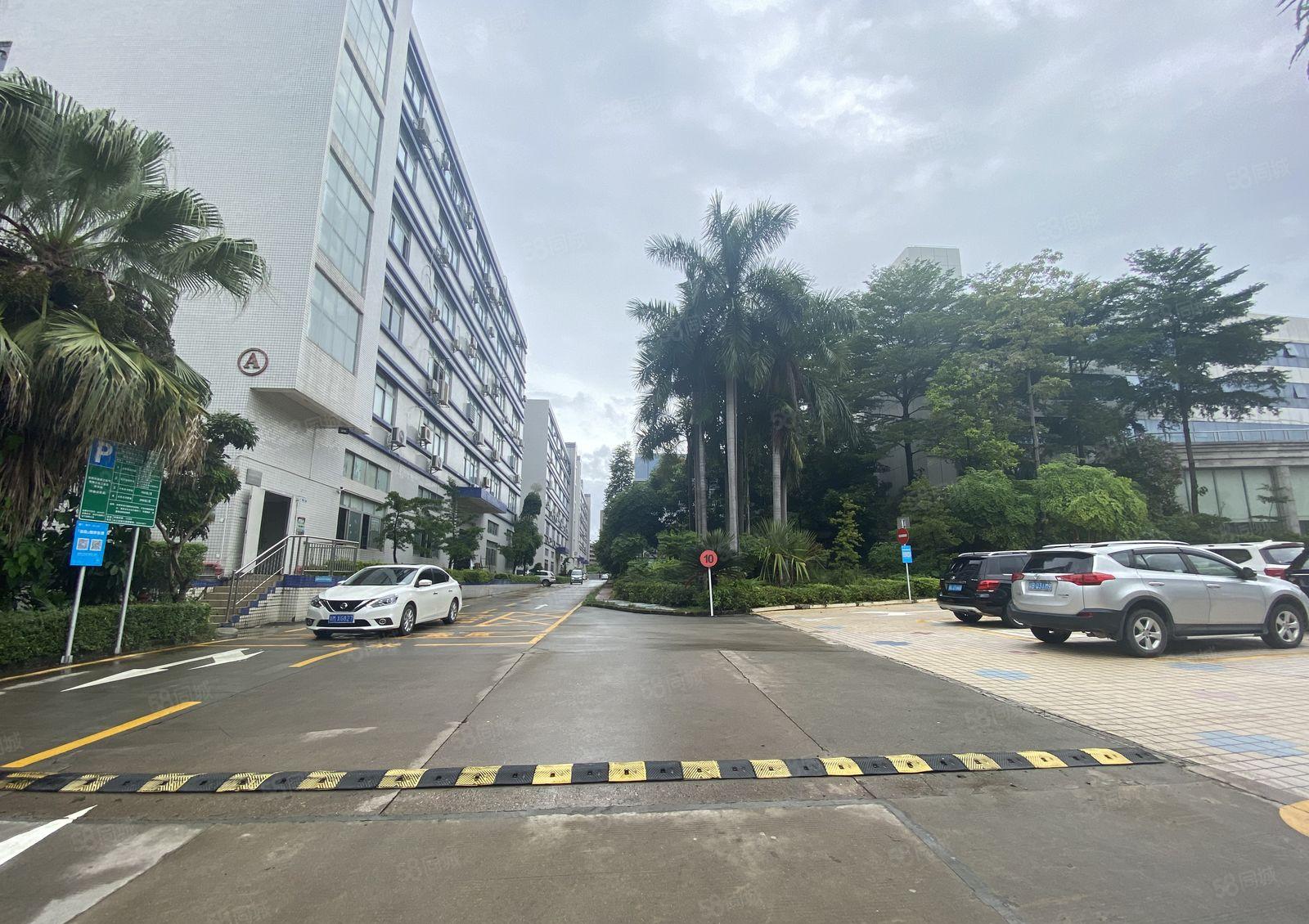 龙华观澜原房东楼上1650平精装修整层无尘车间园区厂房出租