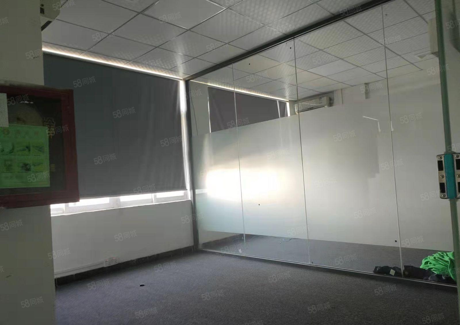 龙华油松万众城附近楼上370平精装办公厂房出租