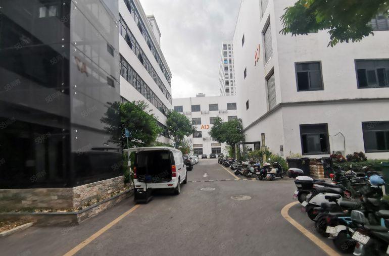 观澜福民工业园楼上1500平可分租750平带精装修水电齐全