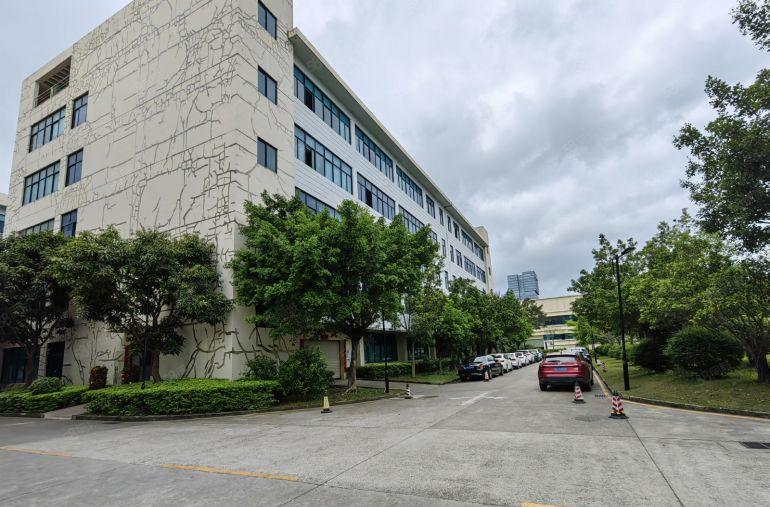 龙华大浪原房东楼上精装修水电到位1000平办公室仓库厂房出租