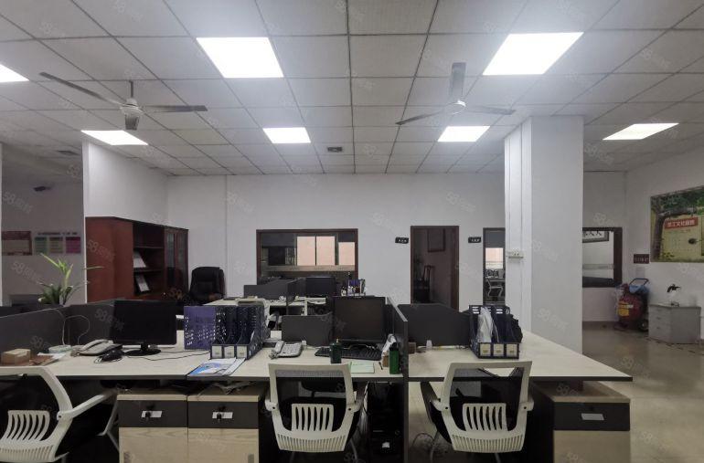 龙华商业中心楼上1500平带车间办公室拎包办公使用率高