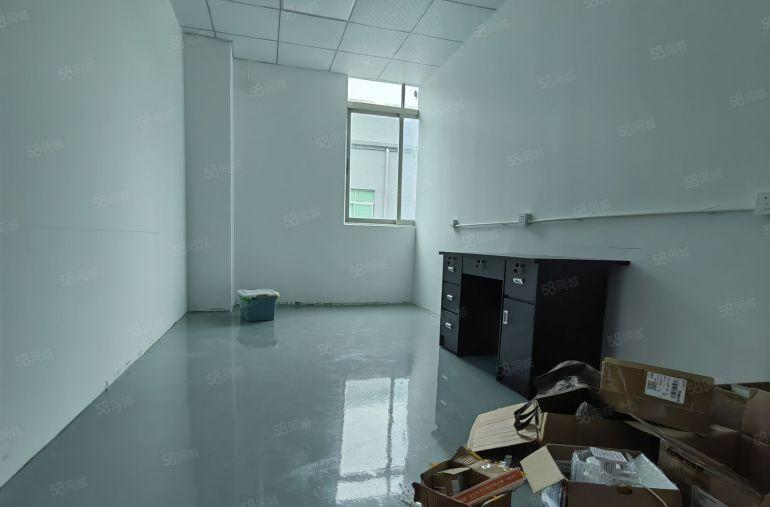 18元起租！龙华观澜樟坑径1000平精装修低价厂房出租可分租