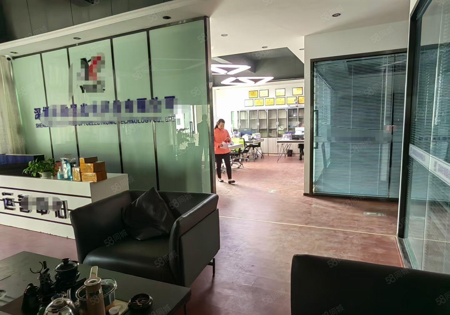 龙华阳台东地铁站附近楼上800平精装标准厂房出租