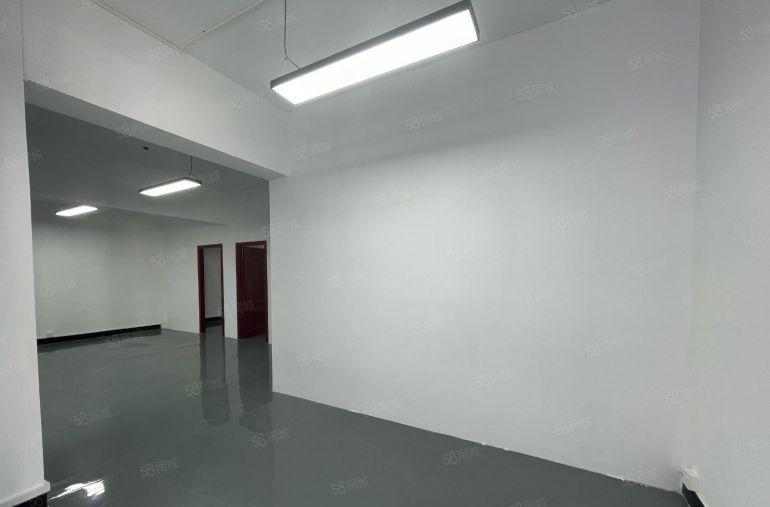 龙华大浪红本工业园200平方米精装修厂房出租 拎包入驻