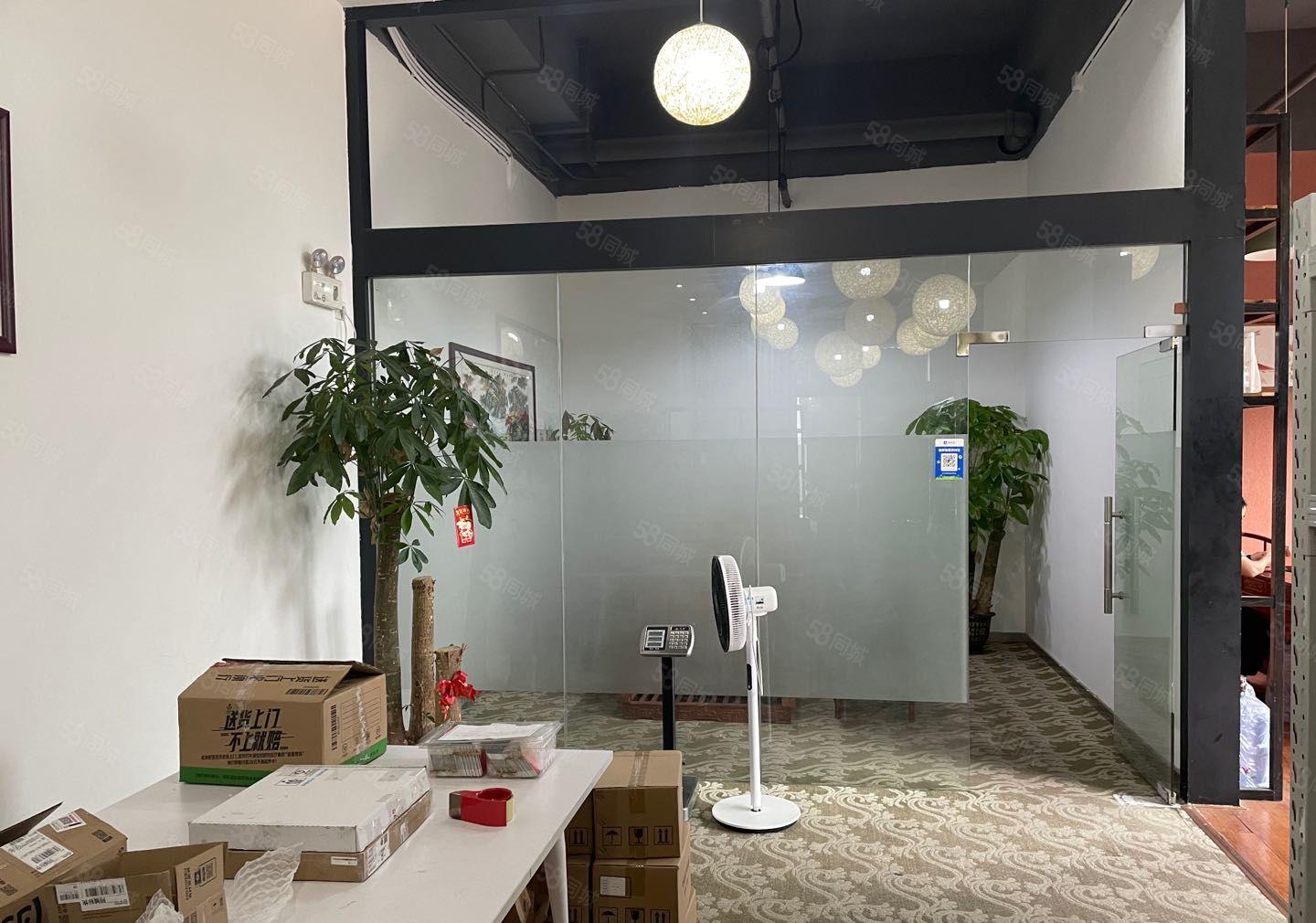 深圳龙华大浪新出一楼350平精装红本厂房出租