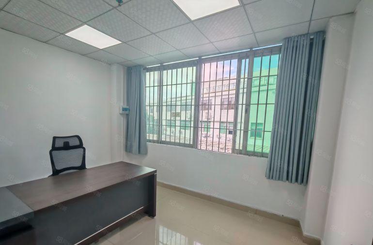 龙华地铁口精装修小面积厂房出租76平 带家私空调