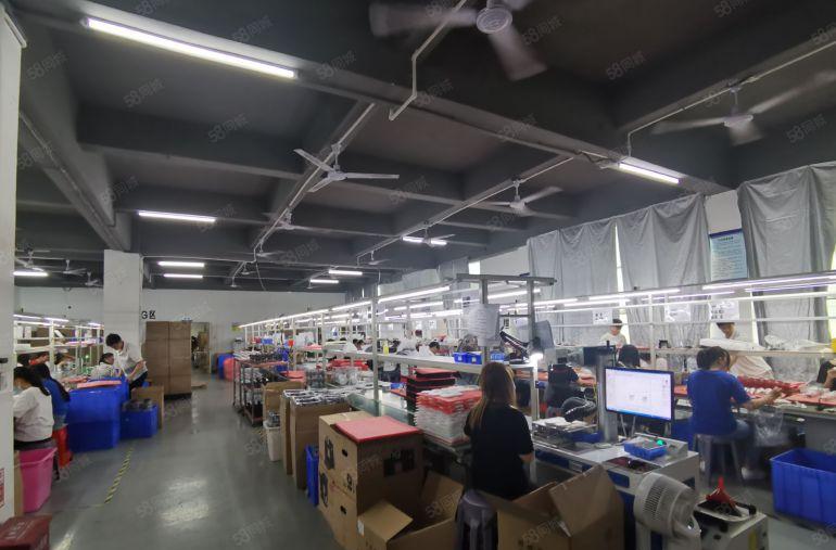 观澜福城天虹旁边1000平带精装修厂房出租