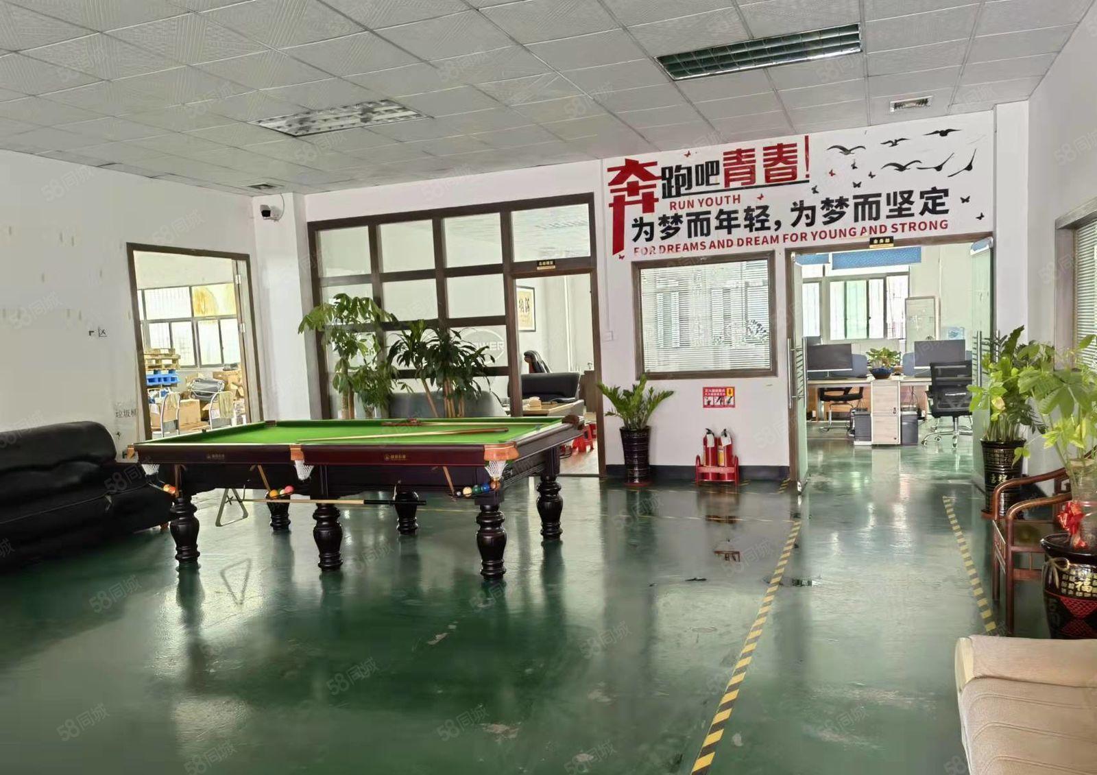 观澜新田市场附近新出单层一楼1600平方精装厂房出租