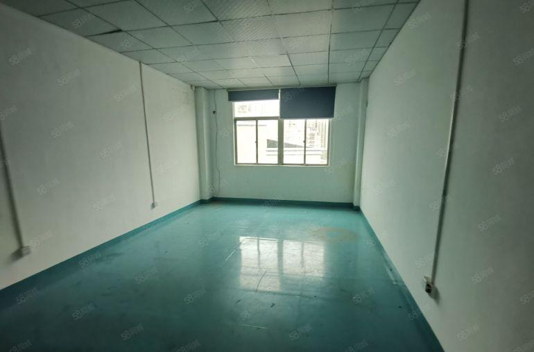 观澜桂花工业区2楼800平厂房出租转租带装修水电齐全