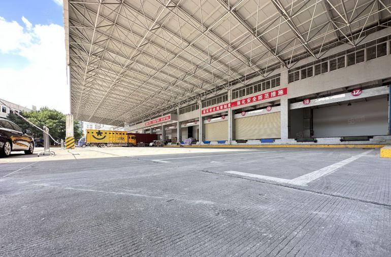 龙华元芬工业区精装修办公厂房出租一楼仓库可分租