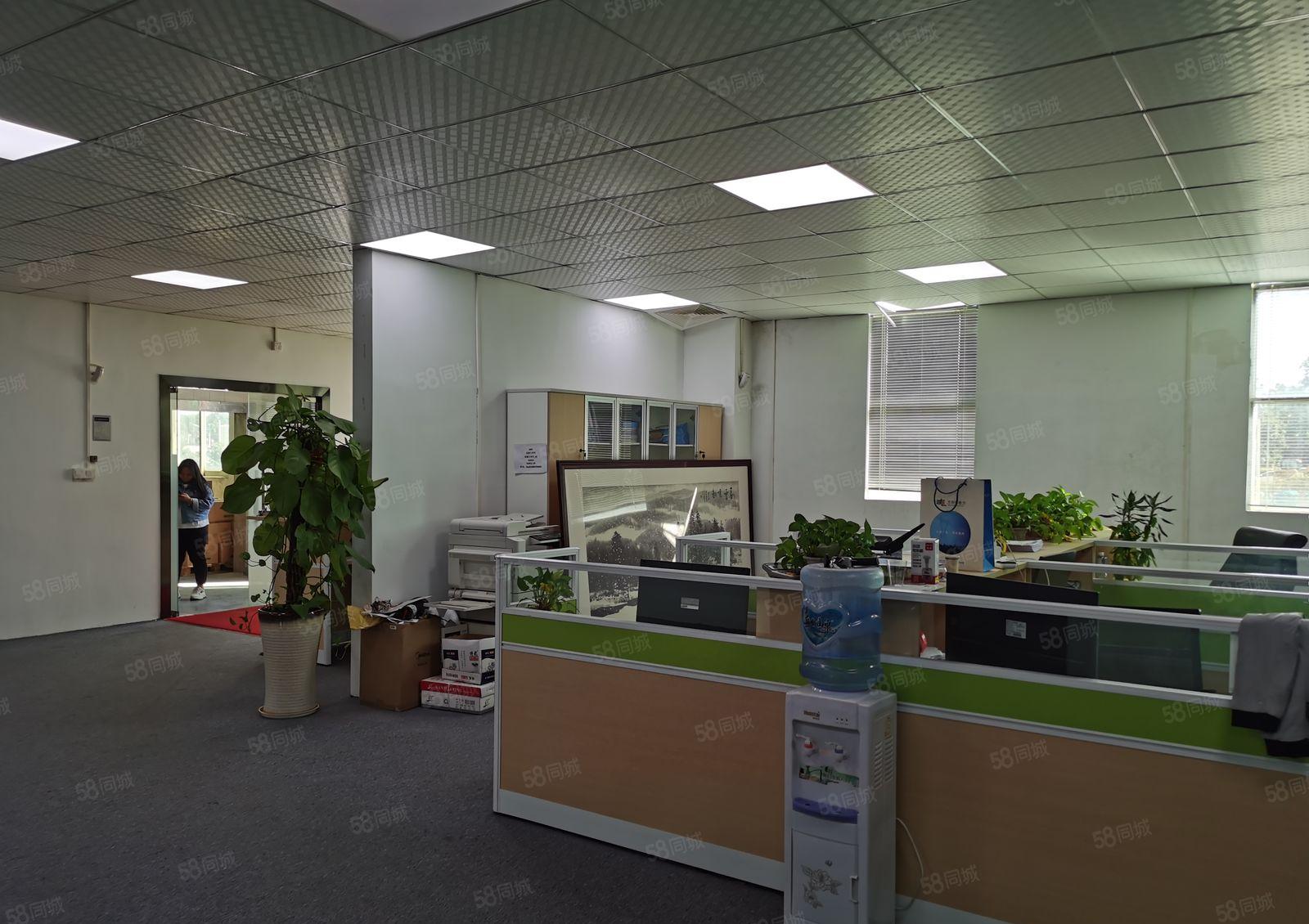 龙华区观澜街道库坑新出二楼450平方，带装修，厂房出租