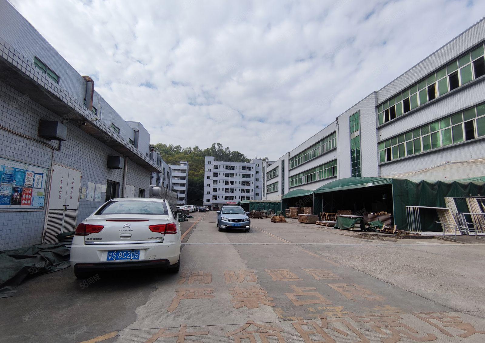 观澜梅观高速附近8400平厂房出租可分租2800平空地大