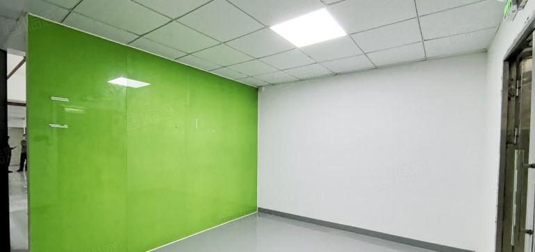 观澜大水坑原房东楼上500平精装修厂房仓库出租大小可分