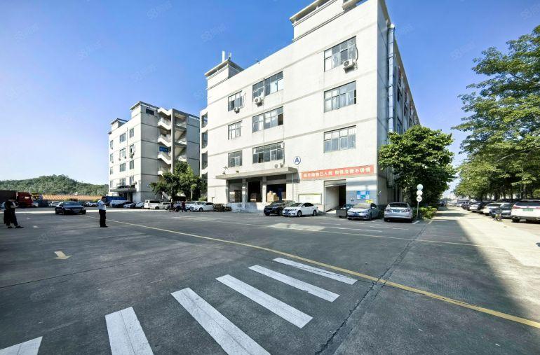 龙华地铁口2000平起原房东红本厂房出租托头车可掉头适合物流