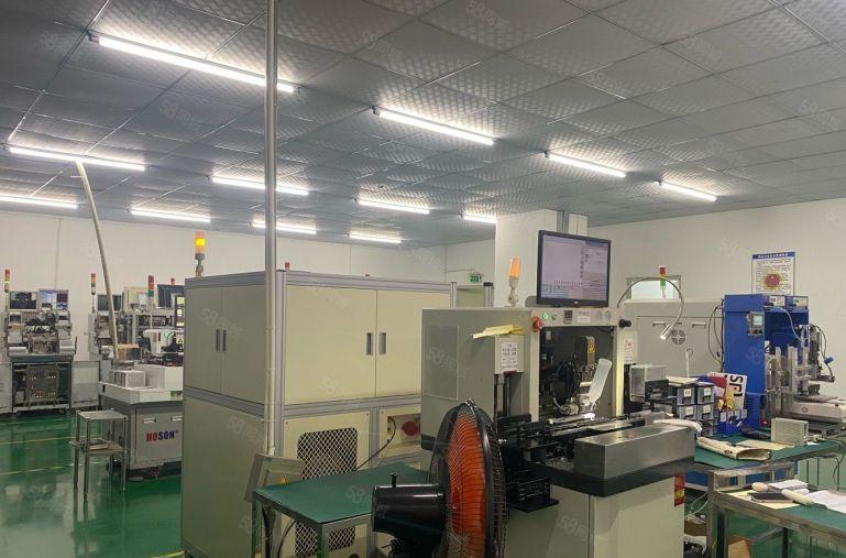 龙华石观工业区，精装修厂房700平出租，租金便宜可分租