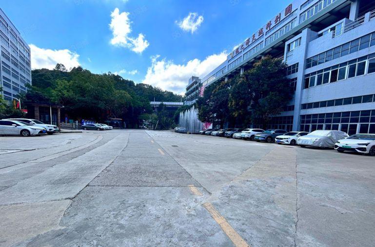 龙华元芬地铁口，数据库高新制造业基地重工业厂房出租