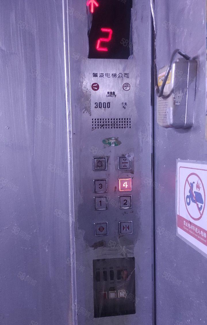 房源龙华清湖整层2000平米500起平米分租地坪漆带隔间