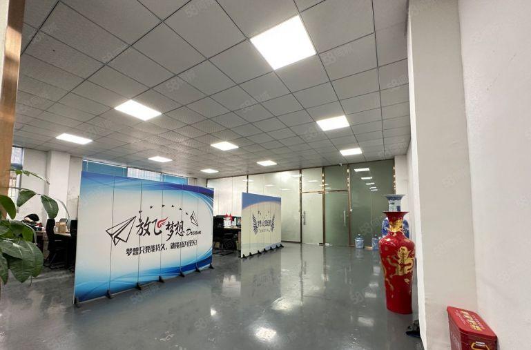 大浪商业中心一楼1000平精装修带办公室仓库厂房出租超大空地