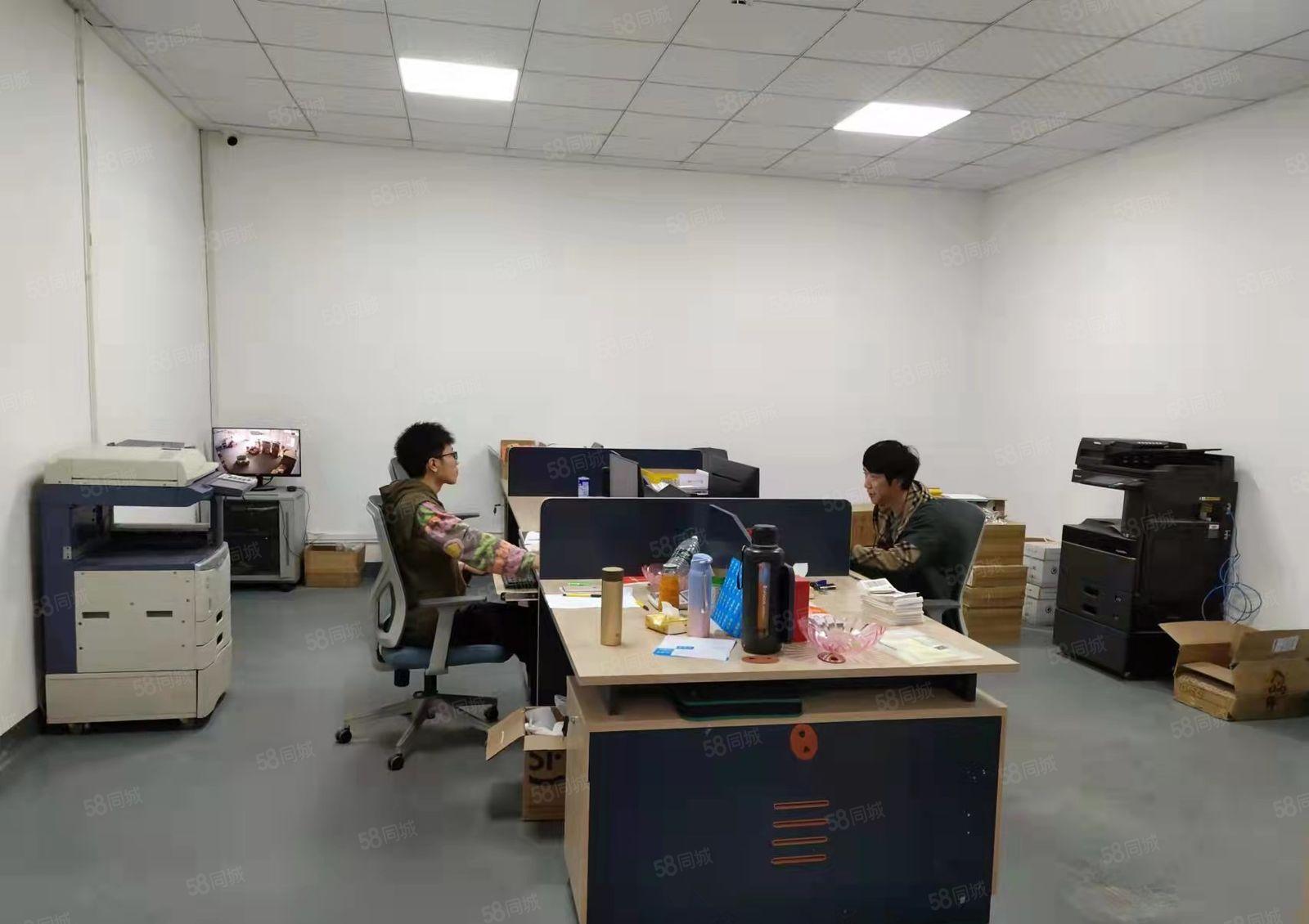 龙华清湖地铁站新出一楼450平方厂房出租