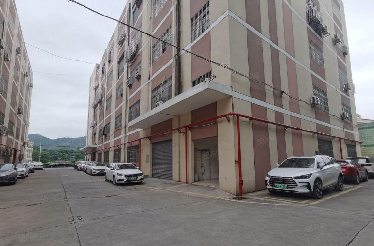 龙华观澜大水坑一楼厂房出租可分租，5米高水电到车间，有办公室