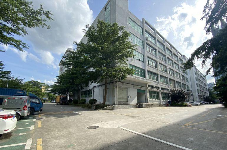 现成精装修观澜章阁科技园楼上500平办公室仓库厂房低价出租