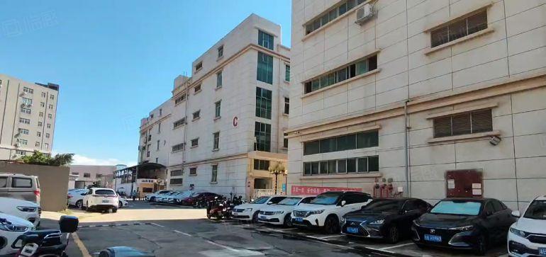 龙华原房东精装修1000平方办公室厂房超大空地租金含税低价租