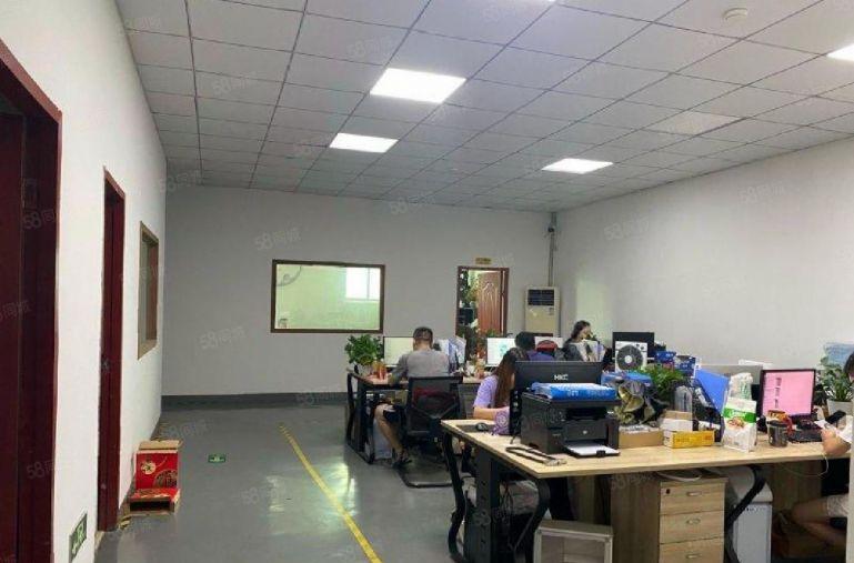 龙华大浪华荣路800平精装修厂房出租，可分租小面积