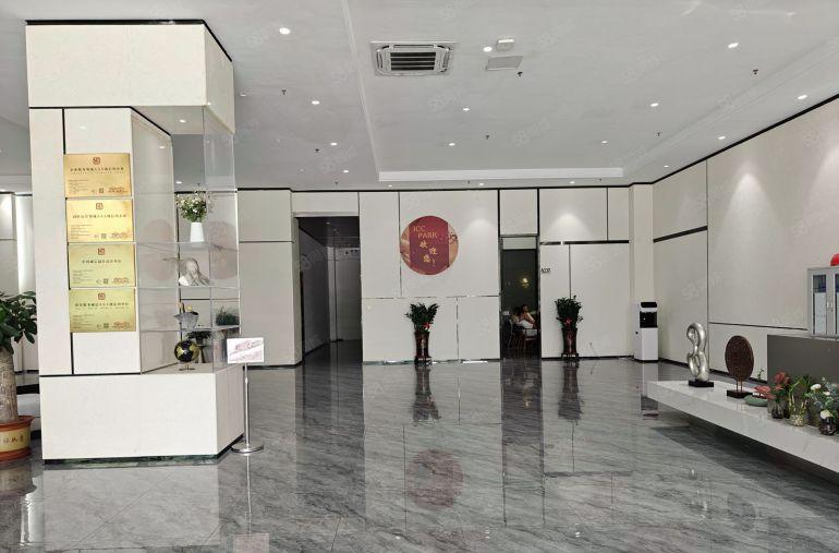 清湖地铁口硅谷大院一二楼1400平米国际物流电商仓库招租分租