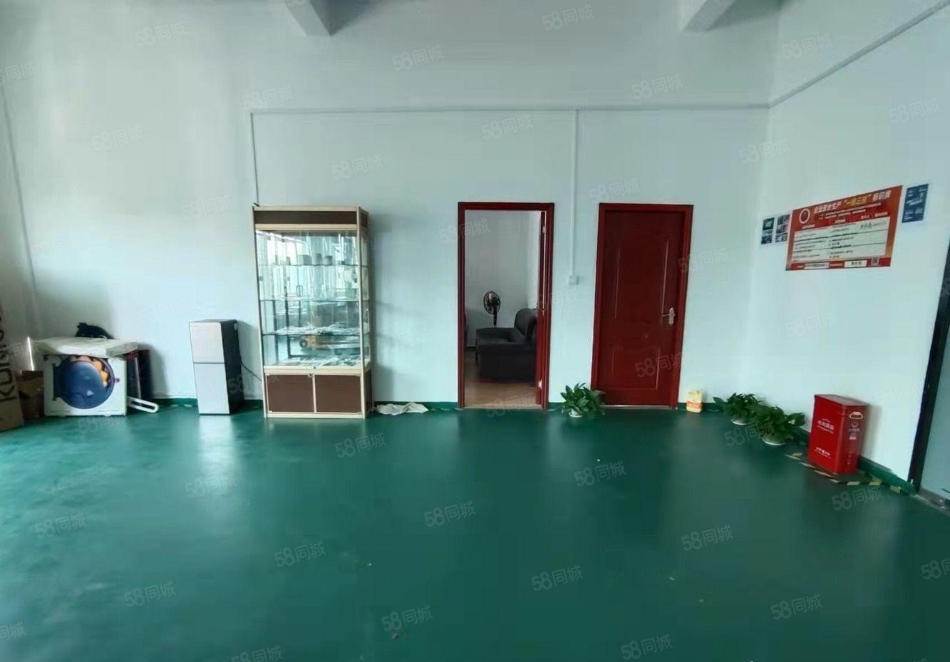 龙华天虹商场附近新出楼上精装厂房360平