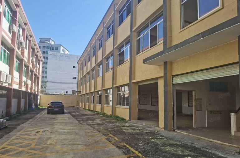 龙华地铁口红本独院厂房仓库2600平出租场大形象好易招工