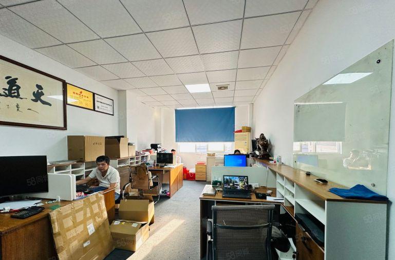 1800平精装修大浪村委厂房出租！200平起分租！红本厂房！