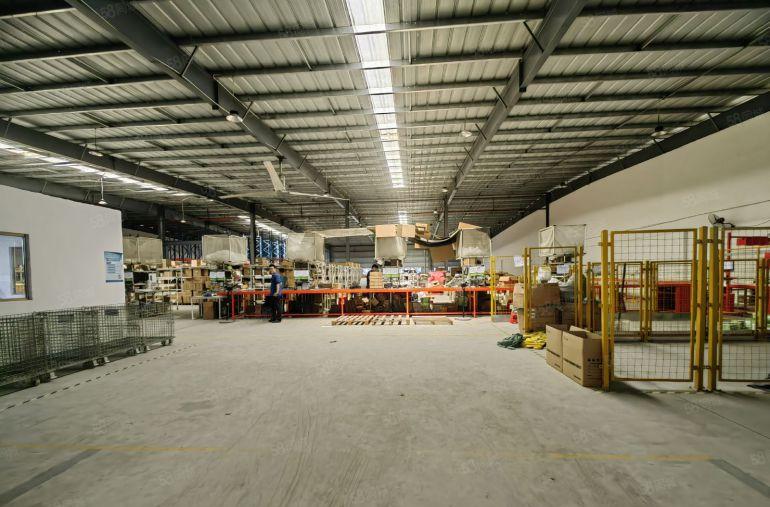 免租期三个月龙华元芬物流园新出一楼3300平仓库厂房出租