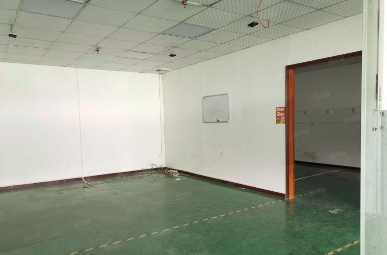 龙华浪口原房东500平精装修独院厂房低价出租可分租好招工