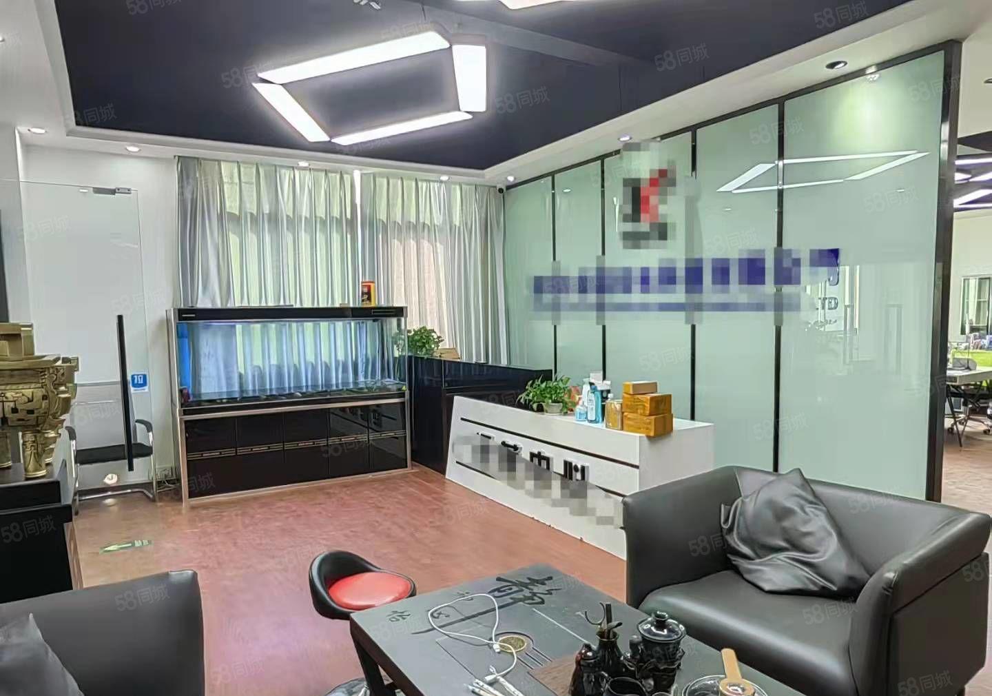 龙华大浪商业中心附近新出楼上800平精装修标准厂房，免转让费