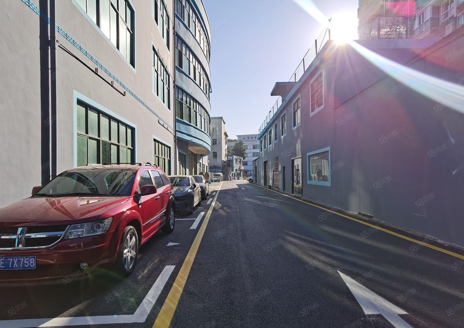 深圳龙华大浪阳台山地铁物业新改园区8000平米出租可分租精装