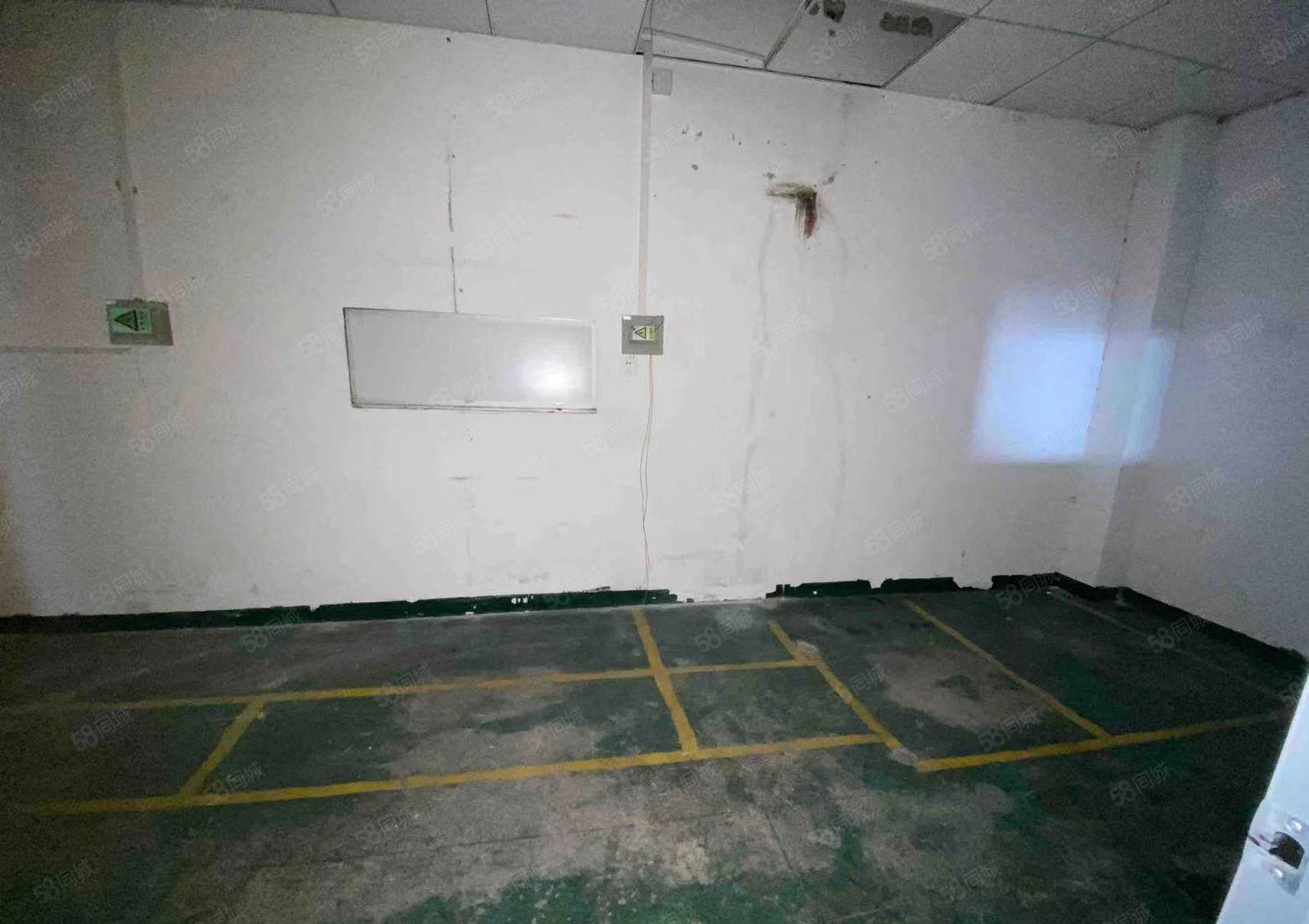 龙华大浪嘉安达大厦旁475平厂房出租